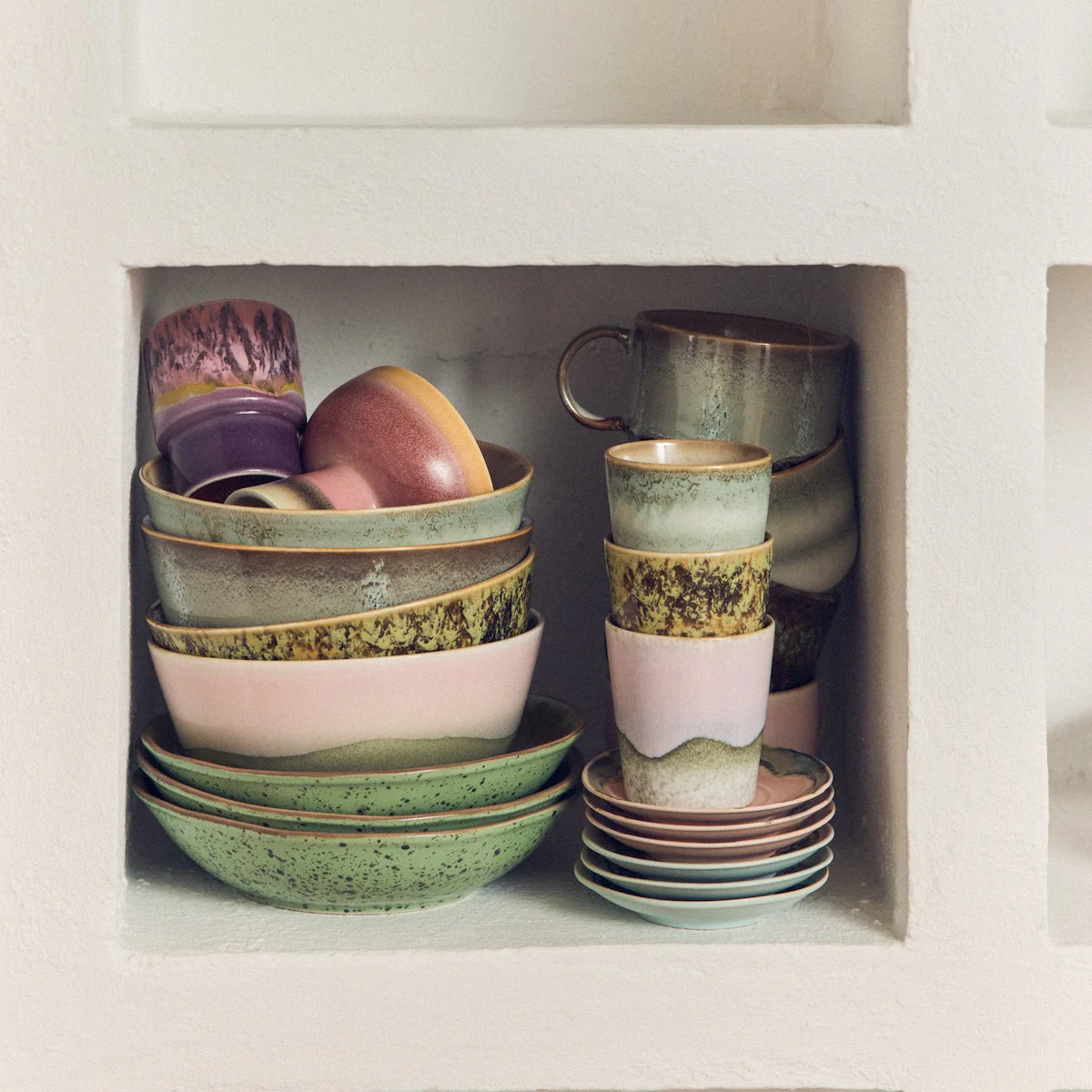 70s Ceramics: Coffee Mugs Serendipity, Set of 4 - Image 2