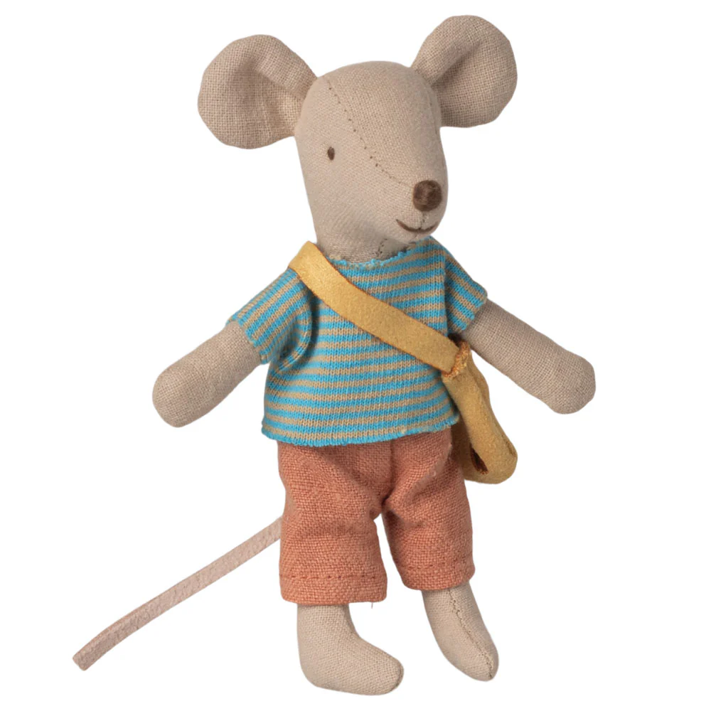 Pre-order  Clothes and Bag for Little Brother Mouse - Image 2