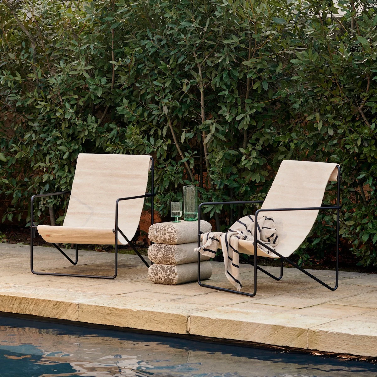 Desert Lounge Chair - Black/Sand - Image 4