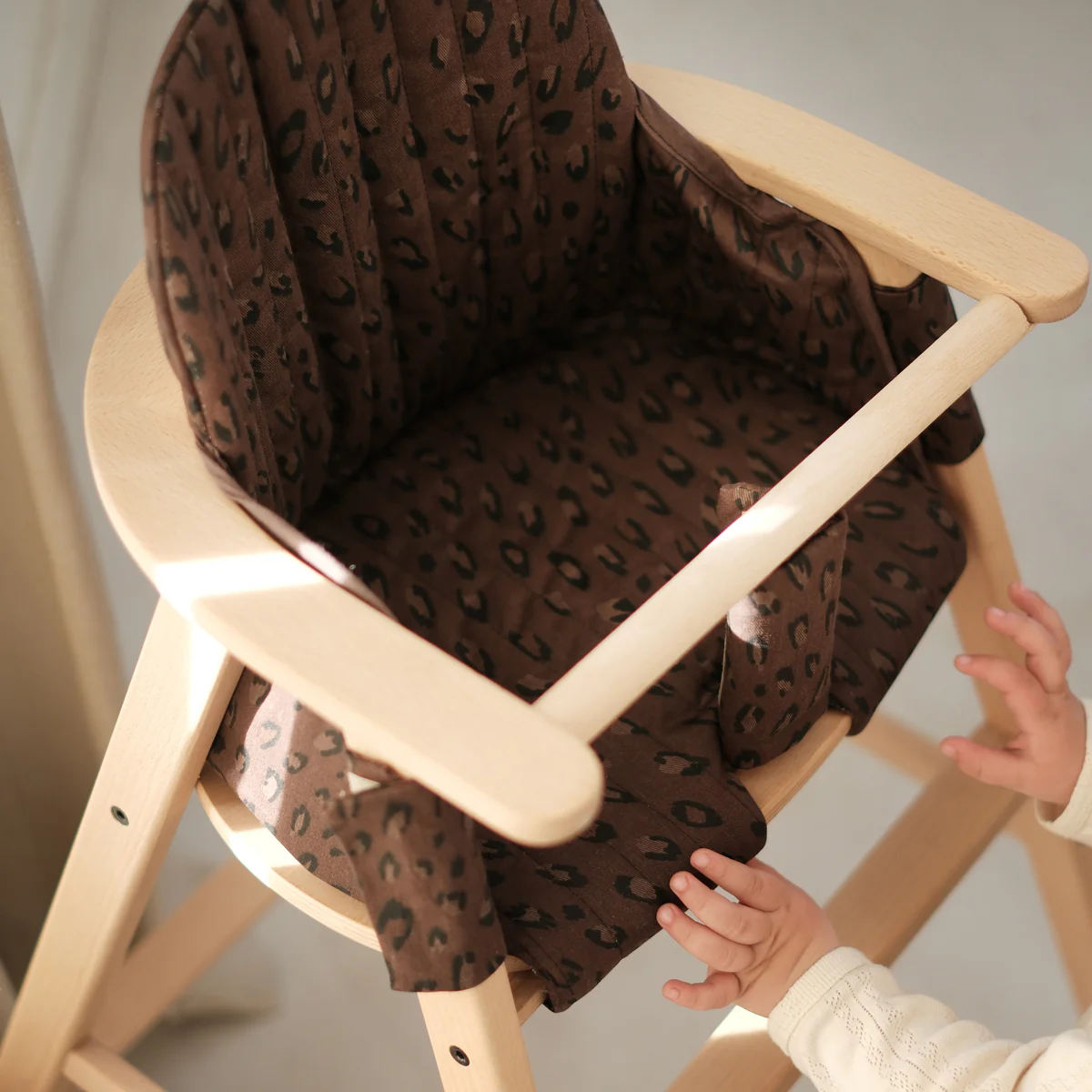 Growing Green High Chair Cushion - Leonie Brown - Image 3