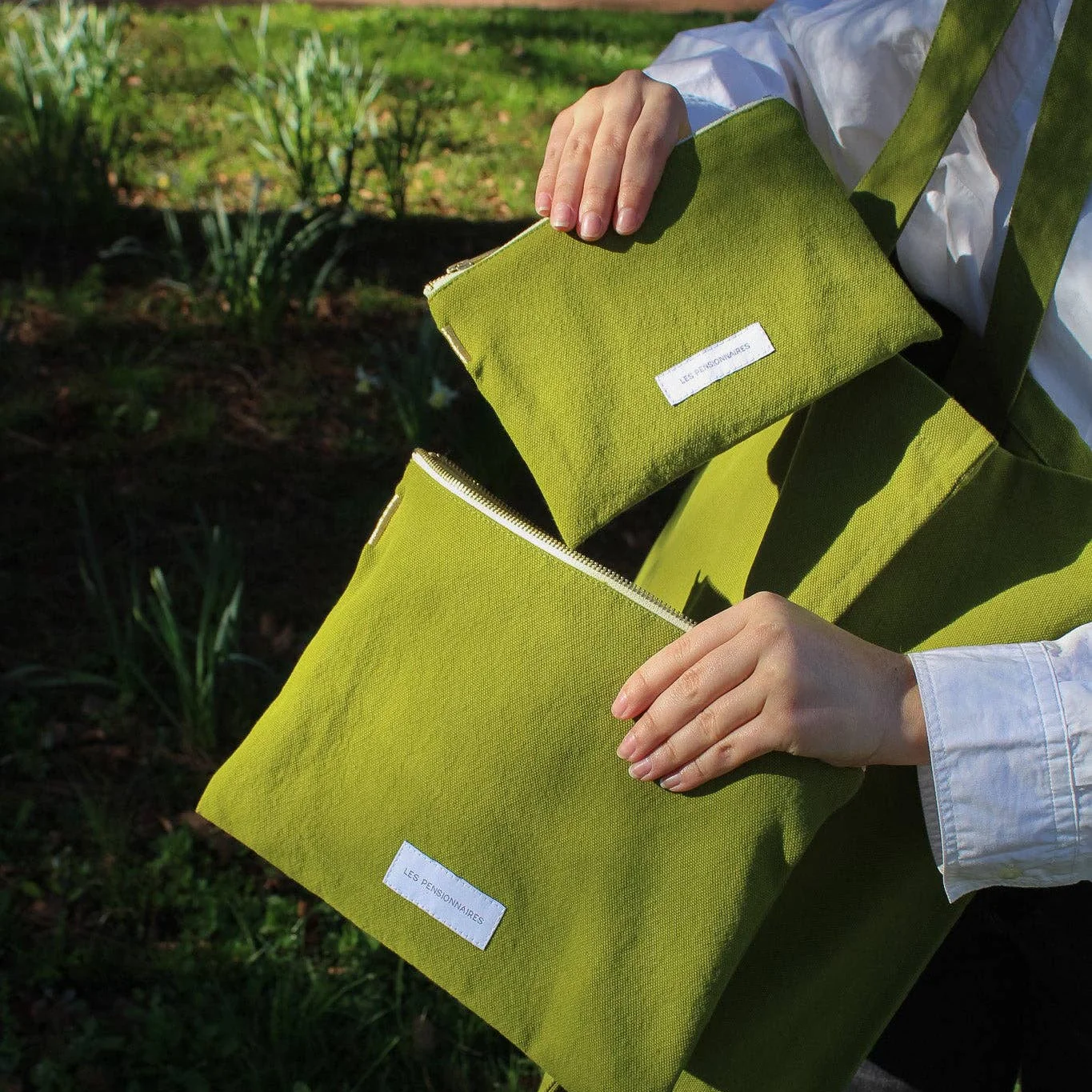 Large pouch in moss green organic cotton canvas - Image 3