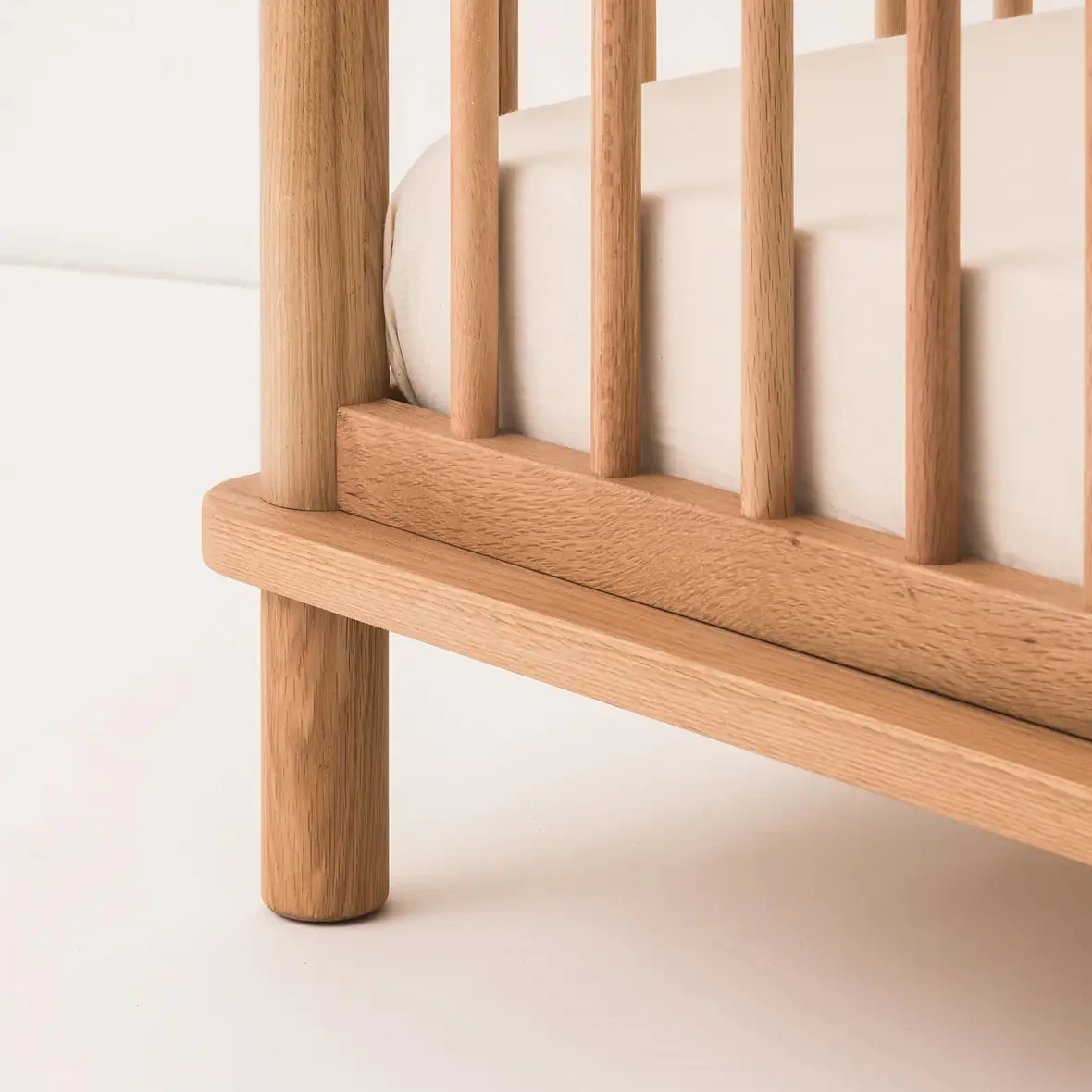 Latitude Evolving Solid Oak Crib - Image 6