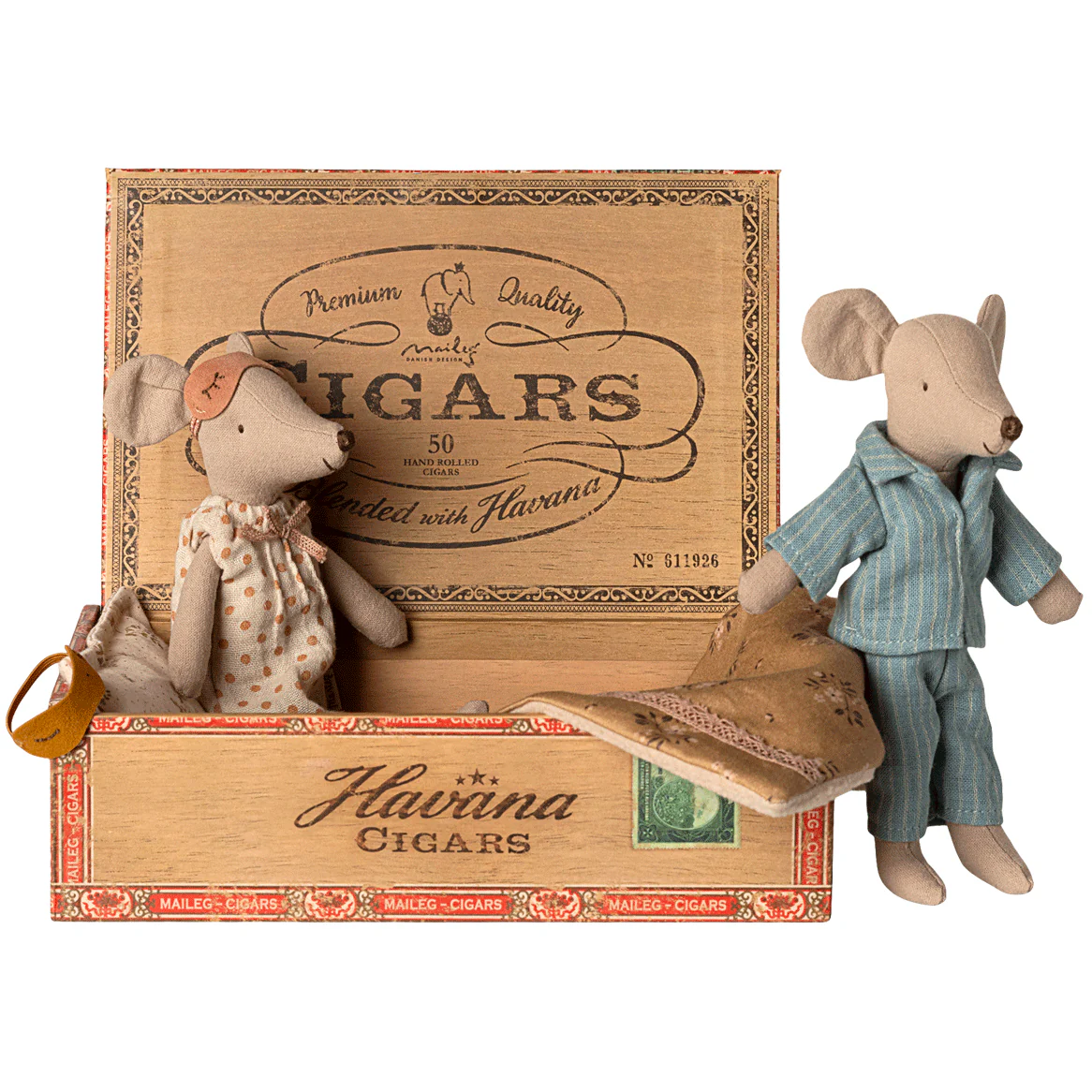 Pre-order Mum and Dad Mice in Cigarbox - Image 3