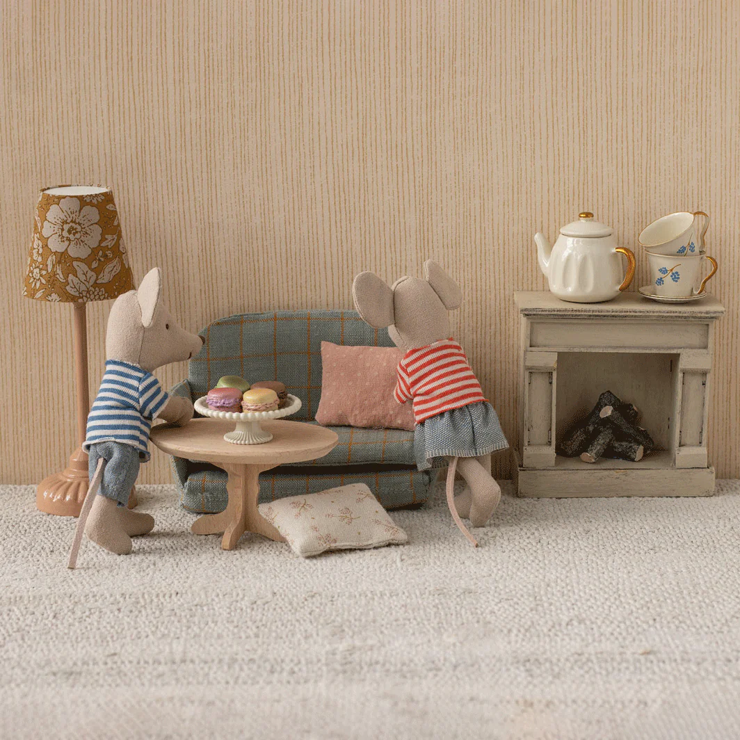 Oval Coffee Table, Mouse - Nature - Image 2