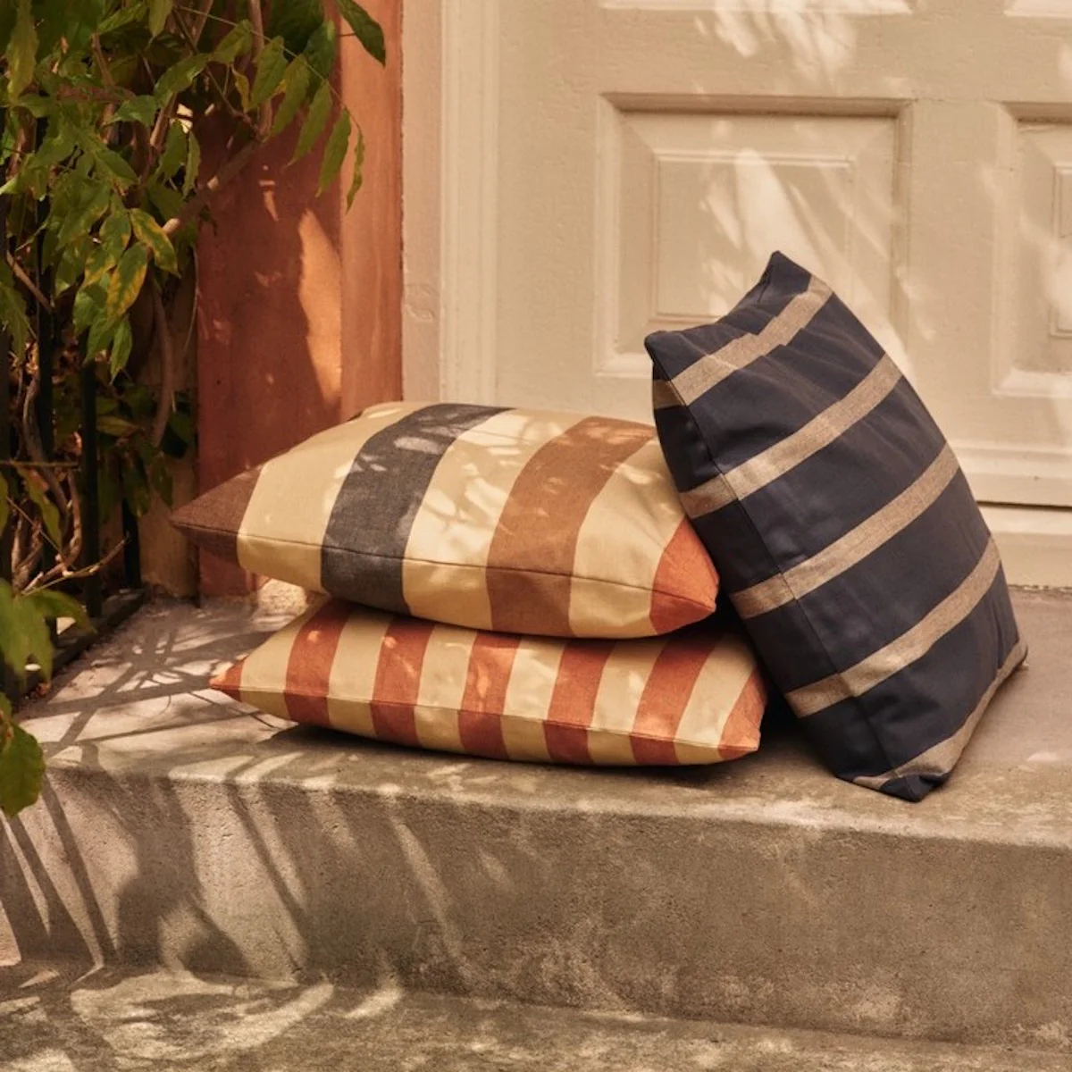 Strand Outdoor Cushion - Burnt Ochre/Parchment - Image 2